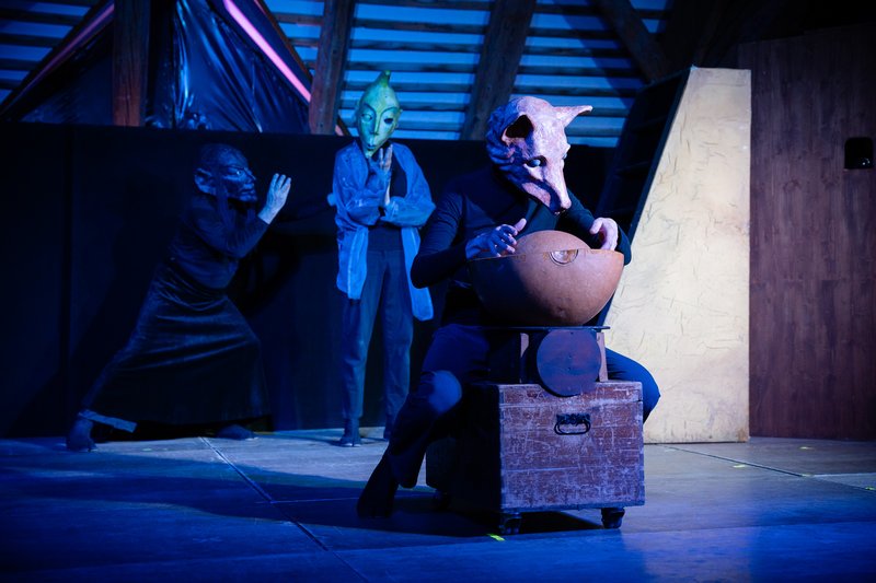 Theater R.A.B. mit dem Stück "Aurora", Höfe-Festival 2024 © Foto Jennifer Rohrbacher