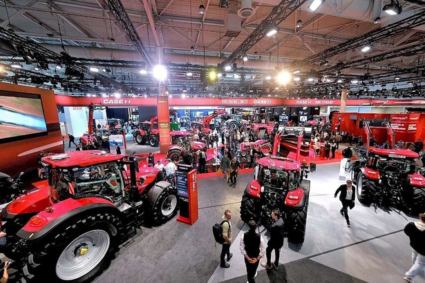 Größer, schwerer, mehr PS – Eindrücke von der Agritechnica 2025