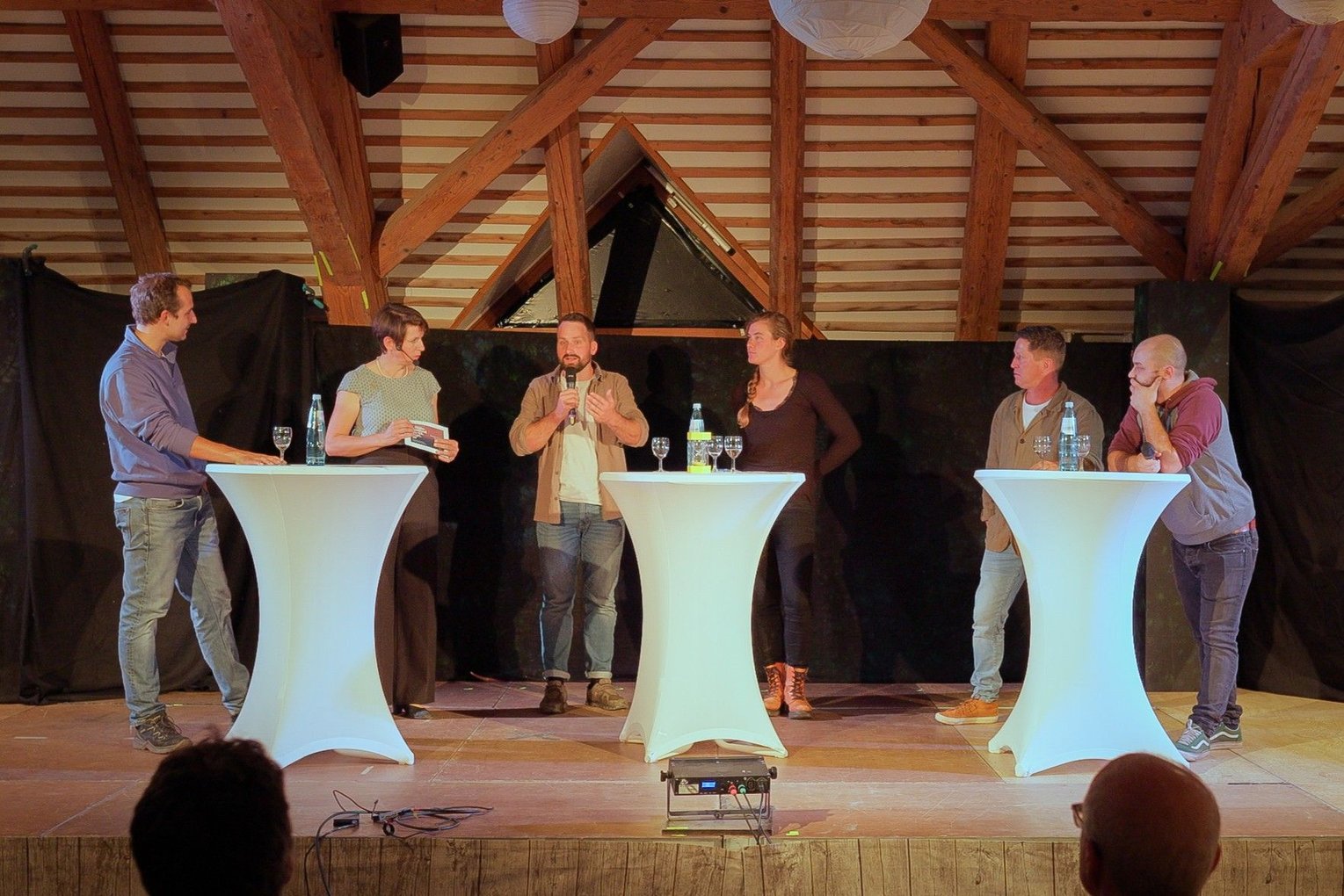 Teilnehmer vom Podiumsgespräch 2025, Moderation durch Dipl.-Agrar Ing. und Landwirtin Anne Körkel