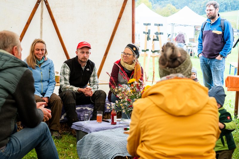 Im LandKultur Zelt auf dem Höfe-Festival