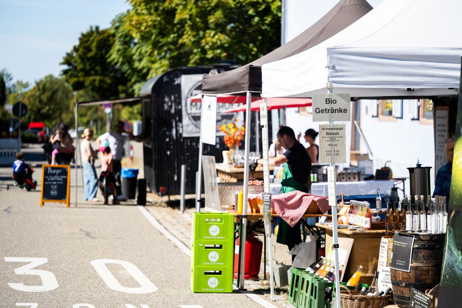 Der Stand von Jung-Säfte auf dem Höfe-Festival