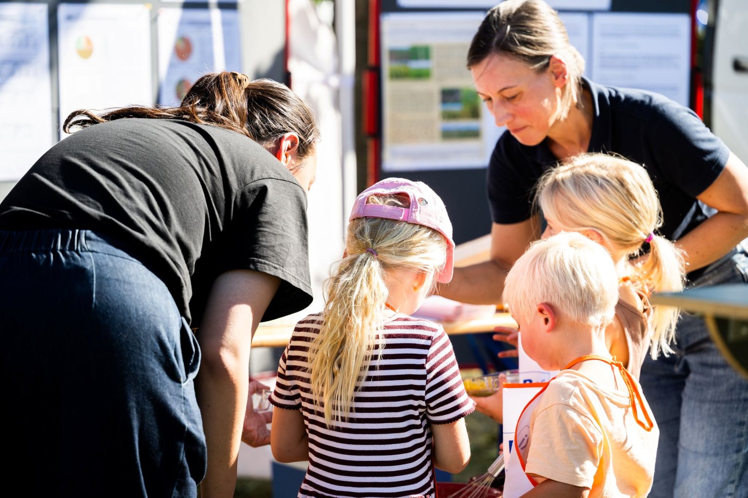 Am Stand vom Landratsamt gab es vieles Interessantes, inclusive Kochmobil