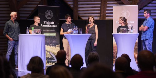 Podiumsgespräch "Landwirtschaft als Beruf: Job oder Berufung?". Moderation: Dipl.-Ing. agr. Anne Körkel, Foto: Andreas Lörcher