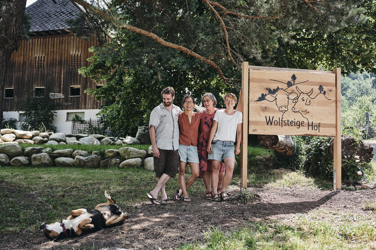 Wolfsteigehof<Br>Familie Simon Schwär und Team